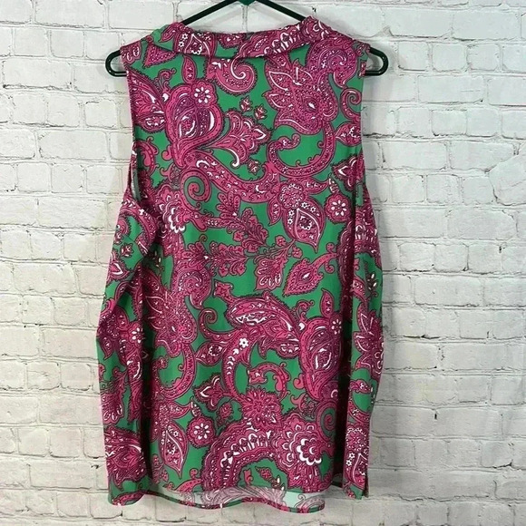 Crown & Ivy Plus Size Sleeveless Paisley Top size XXL - Picture 2 of 5